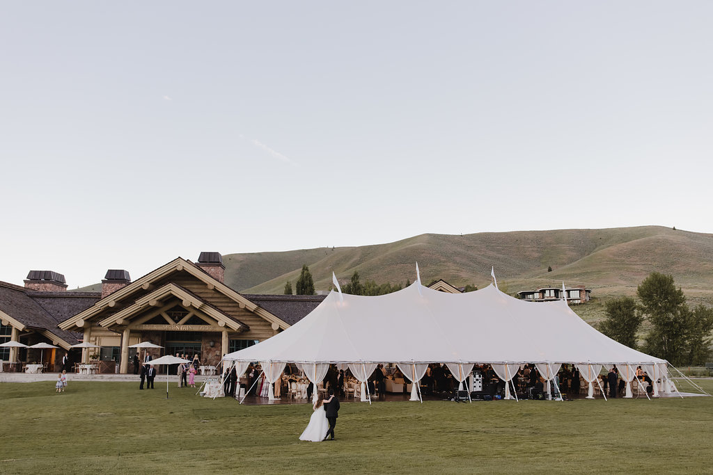 Sperry Tents Colorado | Sun Valley Wedding | Sarah Falugo Weddings